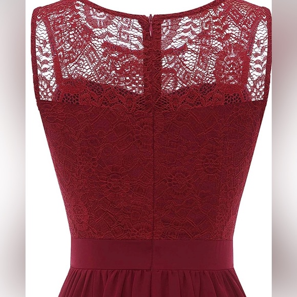 Floor length woman’s M dress in burgundy - Picture 4 of 4